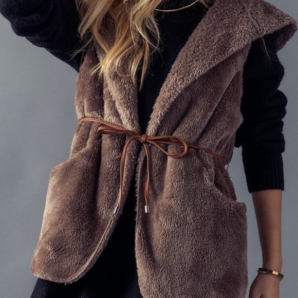 Faux Fur Hooded Vest With Pockets - Picture 3 of 3